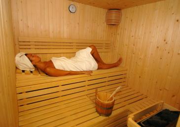 Sauna y bañera de hidromasaje